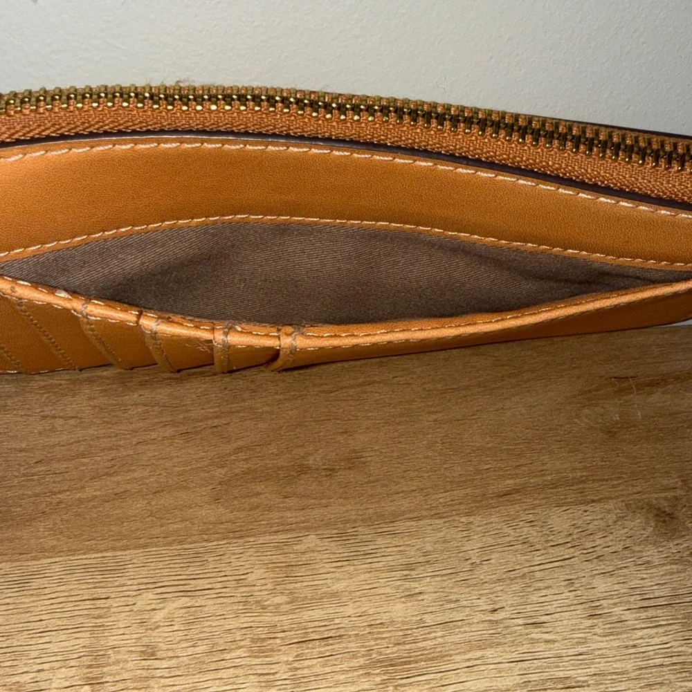 G.I.L.I. Slim Leather Card Wallet in Tan with Gold Hardware